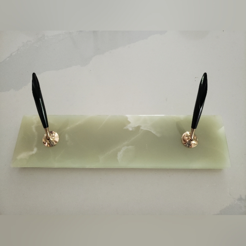 Vintage Onyx Pen Holder, No Pens Included, Green Color